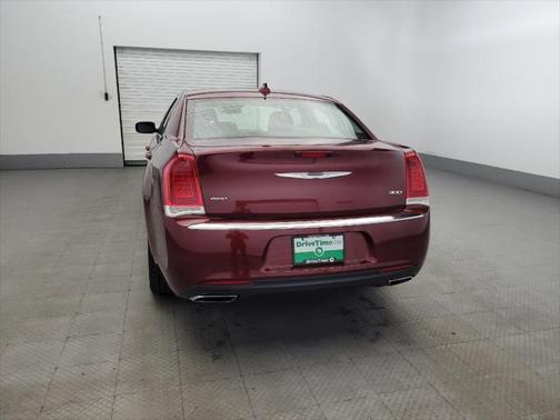 2017 Chrysler 300 Limited