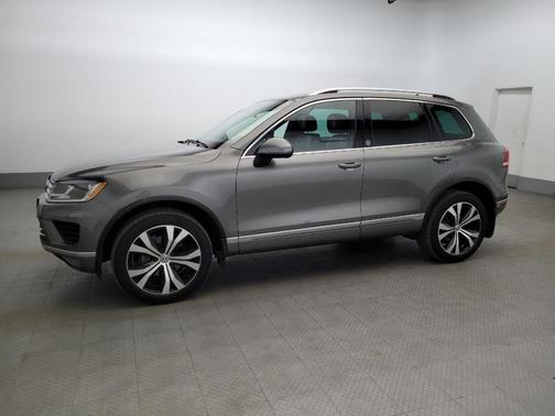 2017 Volkswagen Touareg V6 Wolfsburg Edition