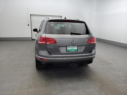 2017 Volkswagen Touareg V6 Wolfsburg Edition