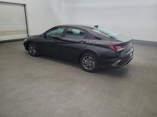 Abyss Black 2024 Hyundai ELANTRA SEL