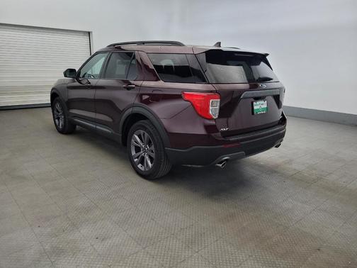 Burgundy Velvet Tinted Clearcoat 2022 Ford Explorer XLT