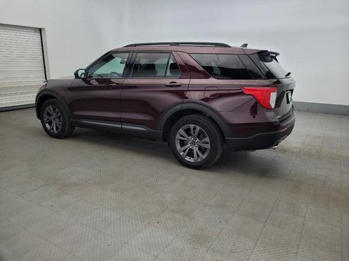 Burgundy Velvet Tinted Clearcoat 2022 Ford Explorer XLT