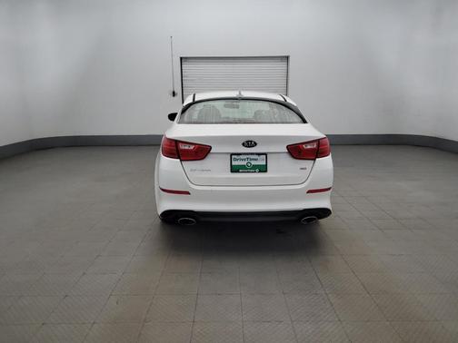 Snow White Pearl 2015 Kia Optima LX