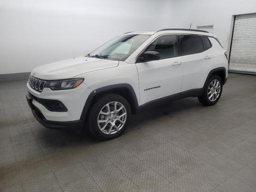 2022 Jeep Compass Latitude Lux