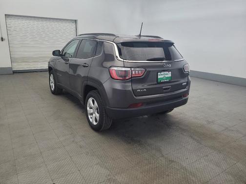 Granite Crystal Metallic Clearcoat 2019 Jeep Compass Latitude