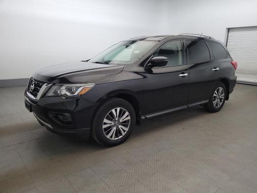 2018 Nissan Pathfinder S