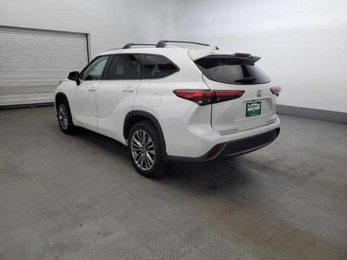 Blizzard Pearl 2021 Toyota Highlander Limited