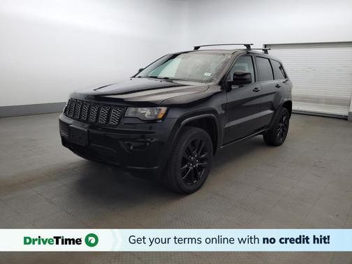 Diamond Black Crystal Pearlcoat 2017 Jeep Grand Cherokee Altitude