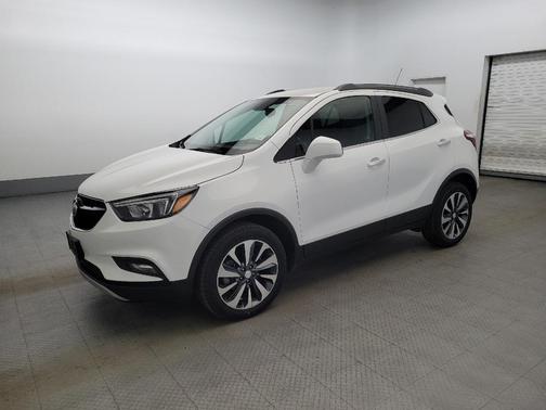 Summit White 2022 Buick Encore Preferred