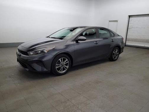 Gravity Gray 2023 Kia Forte LXS