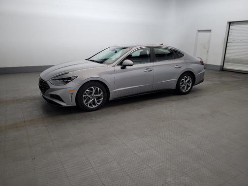 Curated Silver 2023 Hyundai SONATA SEL