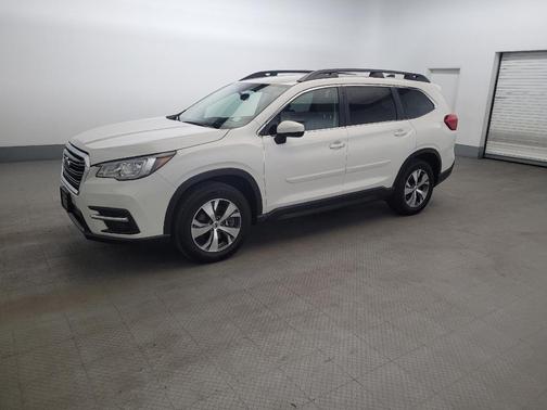 Crystal White Pearl 2020 Subaru Ascent Premium 8-Passenger