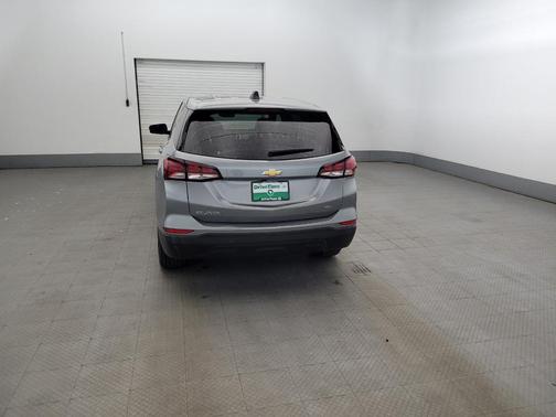 Sterling Gray Metallic 2024 Chevrolet Equinox LS