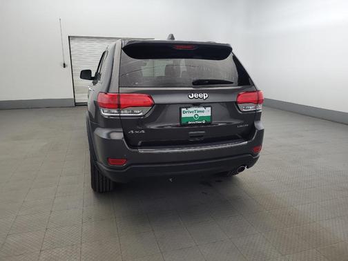 Granite Crystal Metallic Clearcoat 2019 Jeep Grand Cherokee Limited