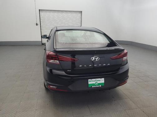 2020 Hyundai ELANTRA SE