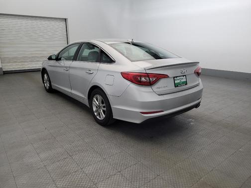 2017 Hyundai SONATA SE
