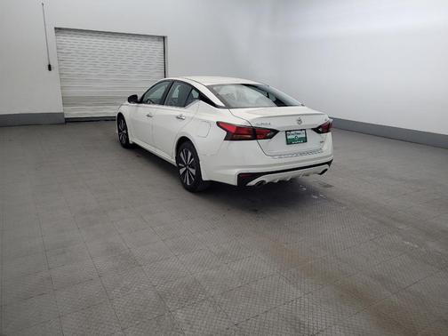 Pearl White Tricoat 2019 Nissan Altima 2.5 SL
