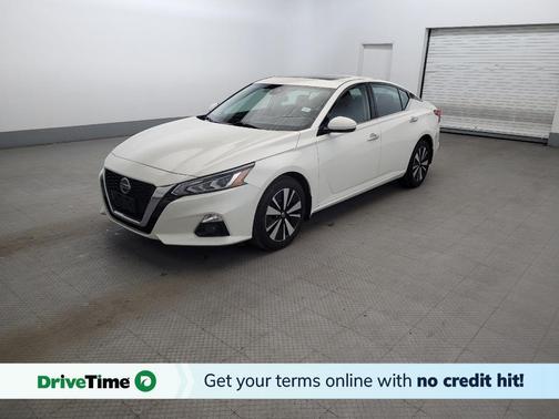 Pearl White Tricoat 2019 Nissan Altima 2.5 SL