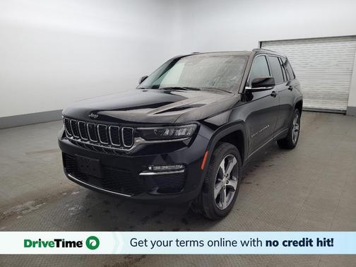 Diamond Black Crystal Pearlcoat 2023 Jeep Grand Cherokee Limited