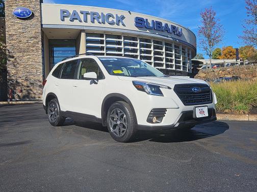 2022 Subaru Forester Premium