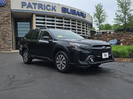 Crystal Black Silica 2025 Subaru Outback Premium
