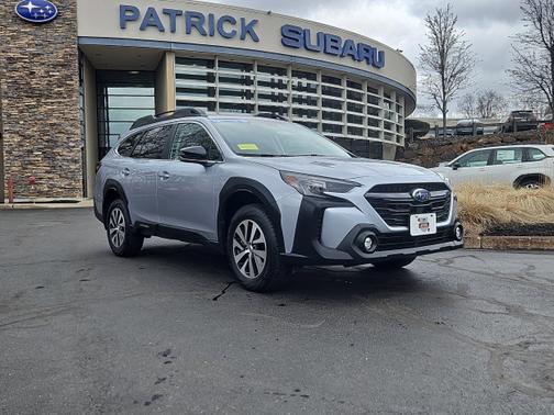 Ice Silver Metallic 2025 Subaru Outback Premium