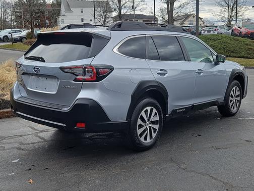 Ice Silver Metallic 2025 Subaru Outback Premium