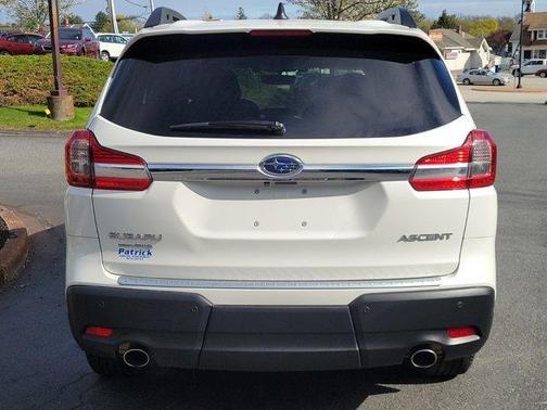 Photo 5 of 34 of 2019 Subaru Ascent Premium 7-Passenger