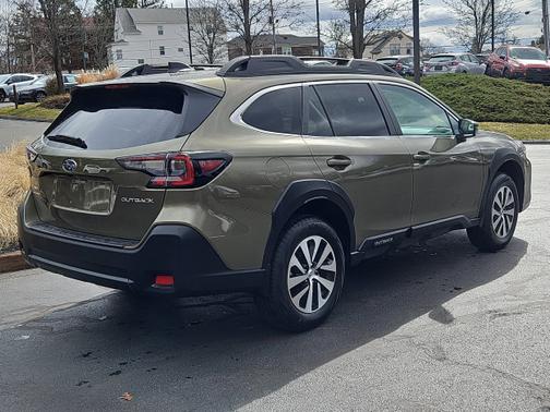 Autumn Green Metallic 2025 Subaru Outback Premium