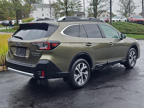 2022 Subaru Outback Touring XT