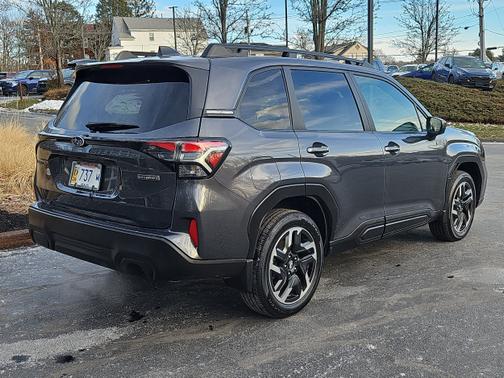 2025 Subaru Forester Premium Hybrid