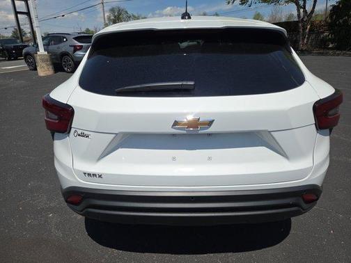 Summit White 2026 Chevrolet Trax LS