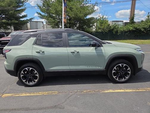 Green 2025 Chevrolet Equinox LT