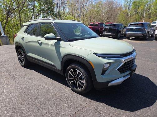 Green 2026 Chevrolet Trailblazer LT
