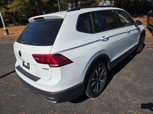 Pure White 2024 Volkswagen Tiguan 2.0T S
