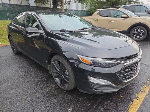 Mosaic Black Metallic 2021 Chevrolet Malibu LT