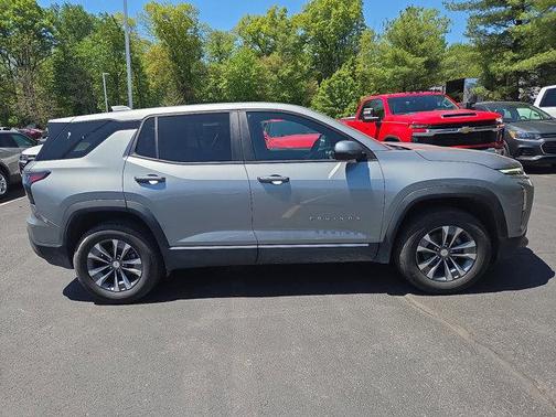 Sterling Gray Metallic 2025 Chevrolet Equinox LT