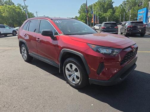 2021 Toyota RAV4 LE