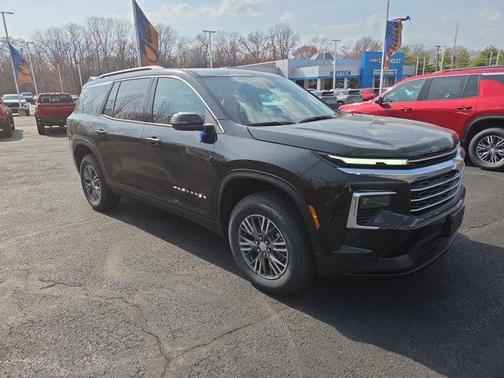 Mosaic Black Metallic 2026 Chevrolet Traverse LT