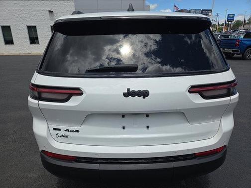 2021 Jeep Grand Cherokee L Laredo