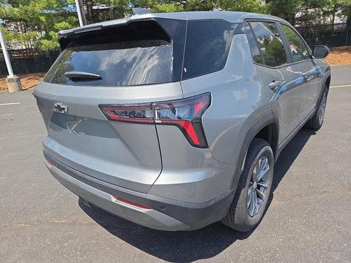 Sterling Gray Metallic 2025 Chevrolet Equinox LT