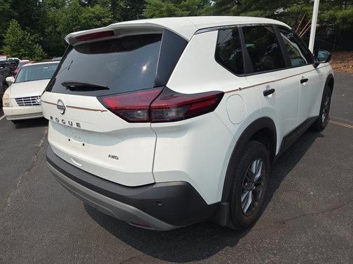 Glacier White 2023 Nissan Rogue S