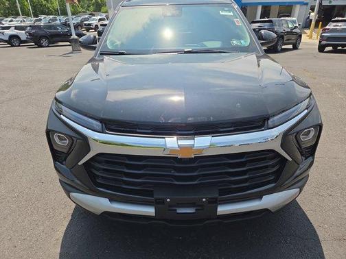 Mosaic Black Metallic 2026 Chevrolet Trailblazer LT