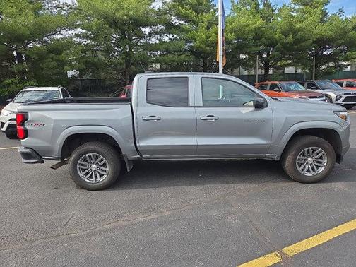 Sterling Gray Metallic 2026 Chevrolet Colorado LT