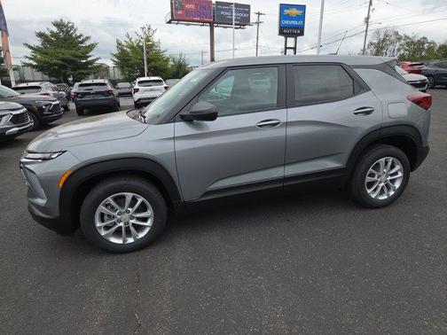 Sterling Gray Metallic 2026 Chevrolet Trailblazer LS