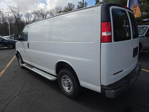 2024 Chevrolet Express 2500 Work Van