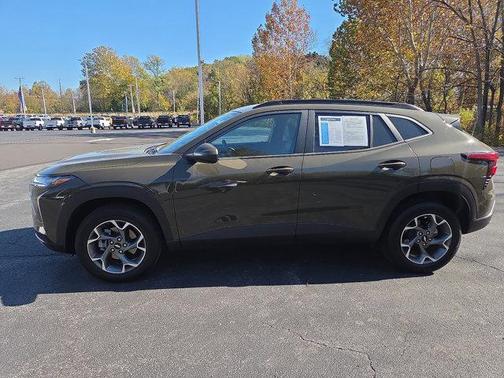 2024 Chevrolet Trax LT
