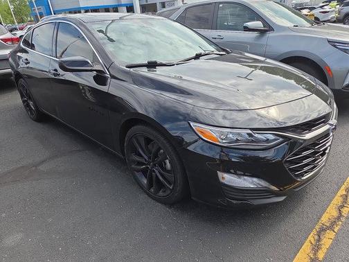 Mosaic Black Metallic 2024 Chevrolet Malibu 2LT