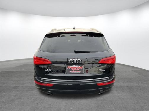 2016 Audi Q5 2.0T Premium Plus