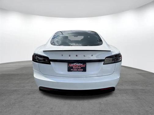 2022 Tesla Model S Base